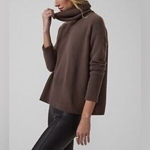 Athleta Wool Cashmere Aspen Turtleneck Sweater chestnut brown sz M GUC